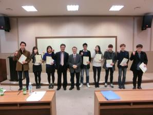 韓国カトリック大学で講義と奨学金授与式