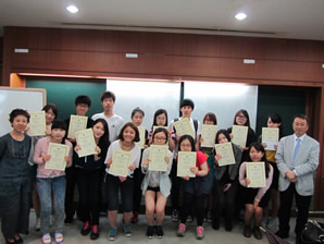 祥明大学で奨学金授与式01